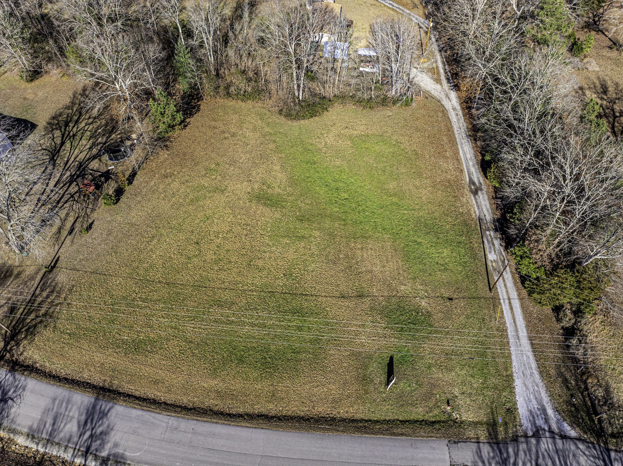 192 Contrary Road Burns, TN 37029 - Photo 2 of 65