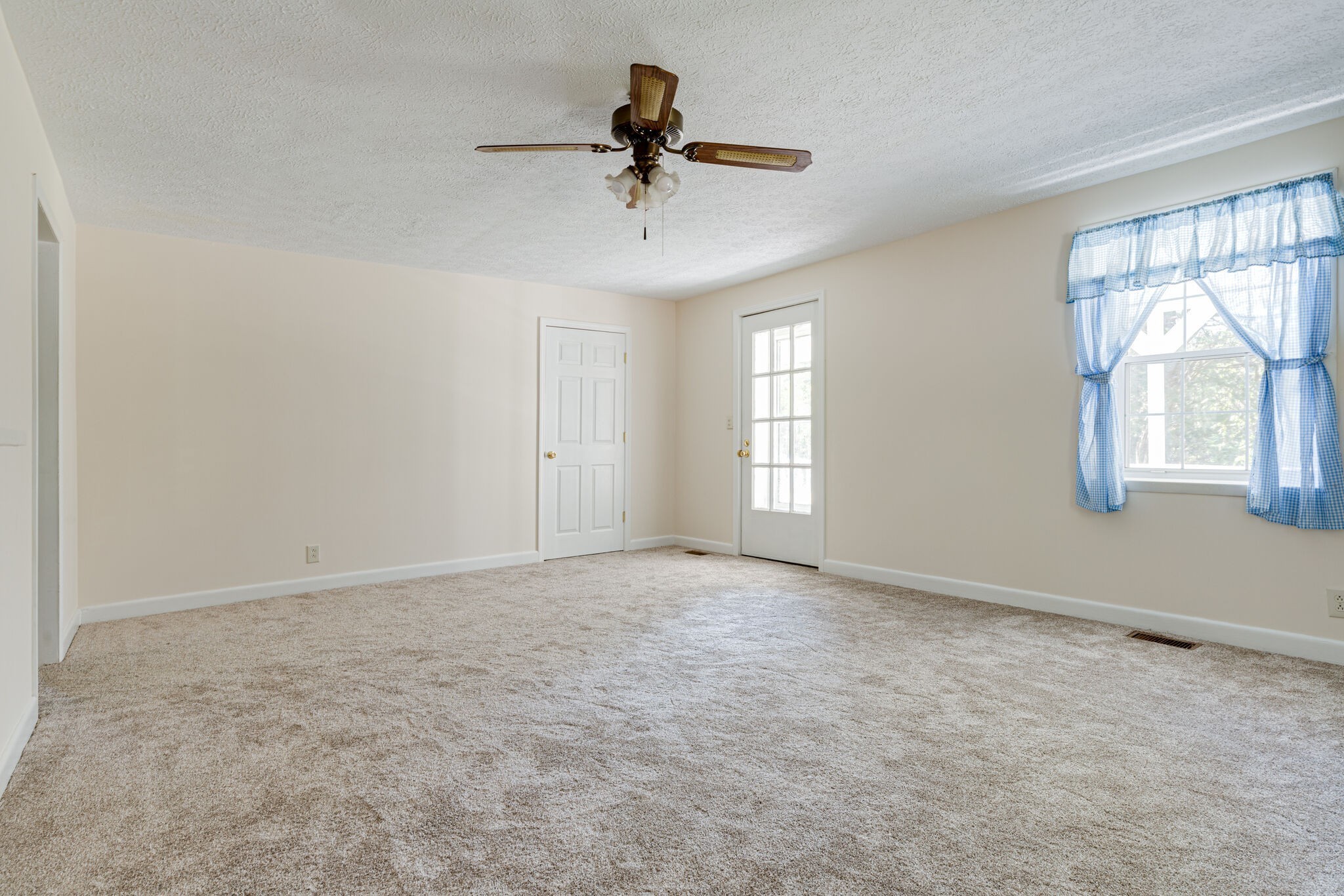 192 Contrary Road Burns, TN 37029 - Photo 40 of 65