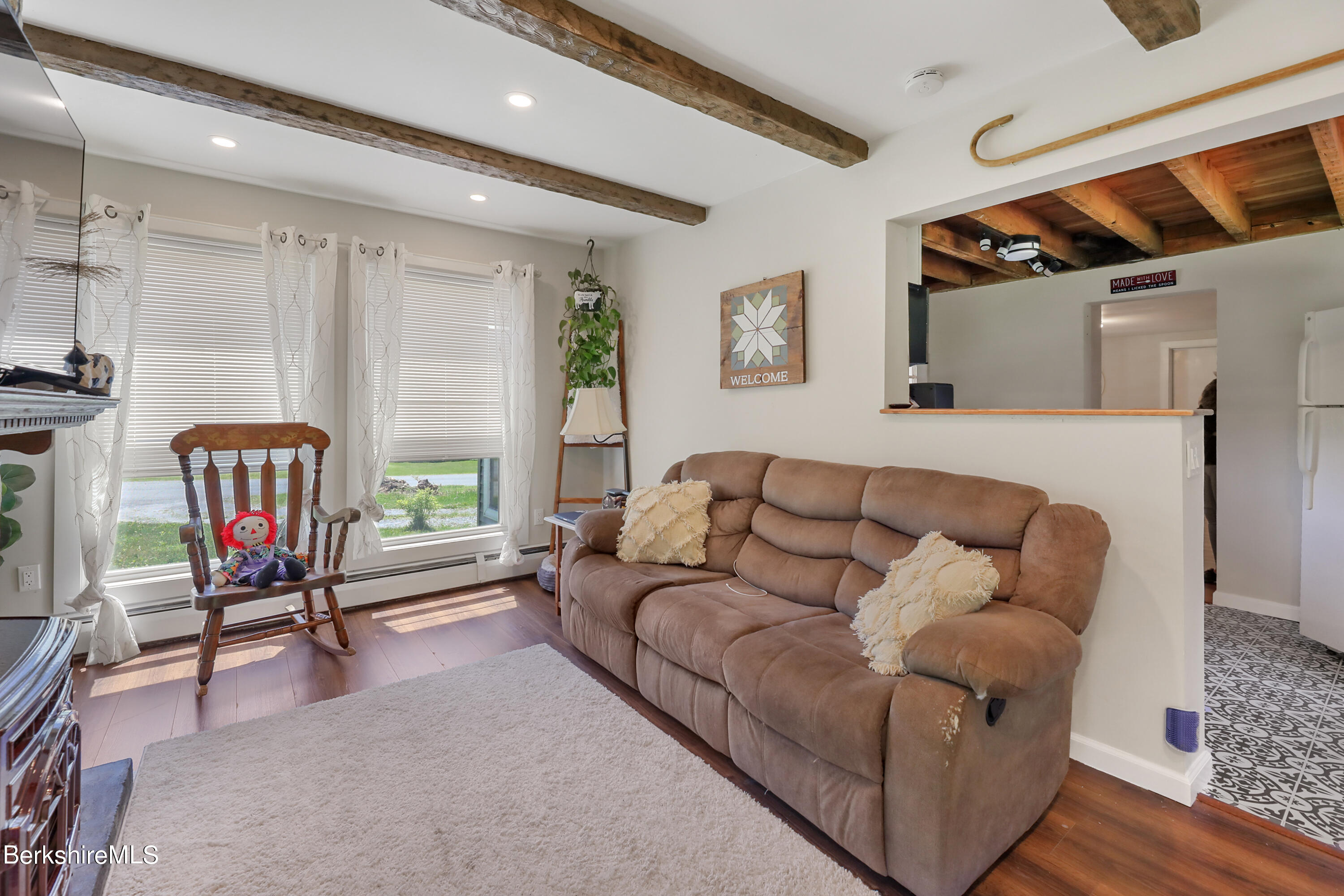 167 Loop Road Savoy, MA 01256 - Photo 10 of 26 60 Living Room