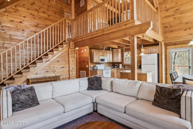 $999,999 | 228 Tolliver Trail, Townsend, TN 37882