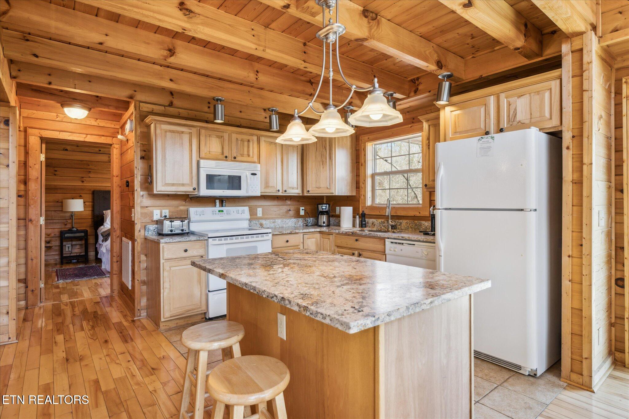 228 Tolliver Trail Townsend, TN 37882 - Photo 12 of 46 13-IMG_0196