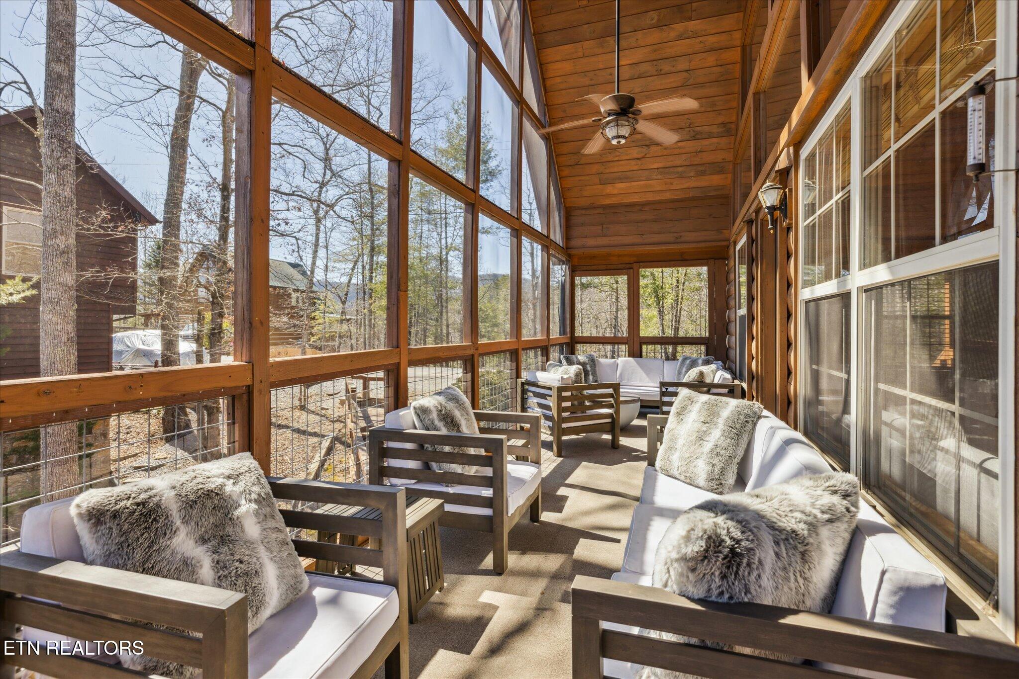 228 Tolliver Trail Townsend, TN 37882 - Photo 17 of 46 18-IMG_0226