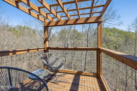 $999,999 | 228 Tolliver Trail, Townsend, TN 37882