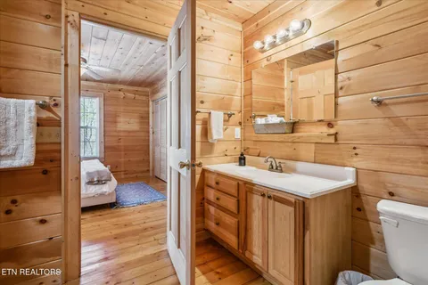 $999,999 | 228 Tolliver Trail, Townsend, TN 37882