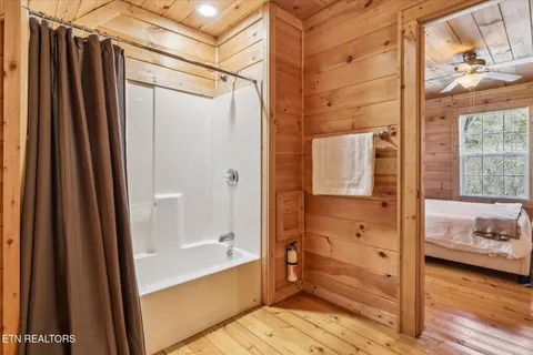 $999,999 | 228 Tolliver Trail, Townsend, TN 37882