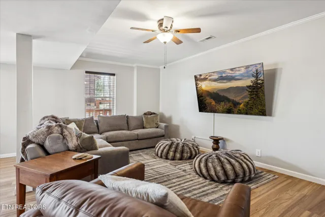 $999,999 | 228 Tolliver Trail, Townsend, TN 37882