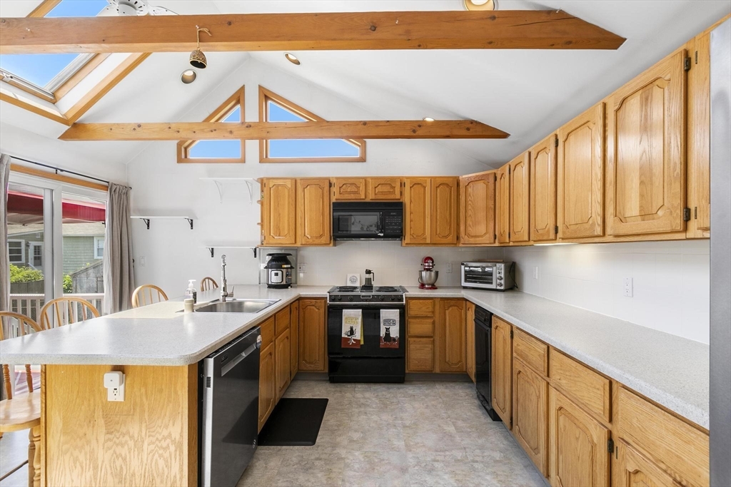 143 Bellvale Street Malden, MA 02148 - Photo 18 of 37 Gallery Image 18