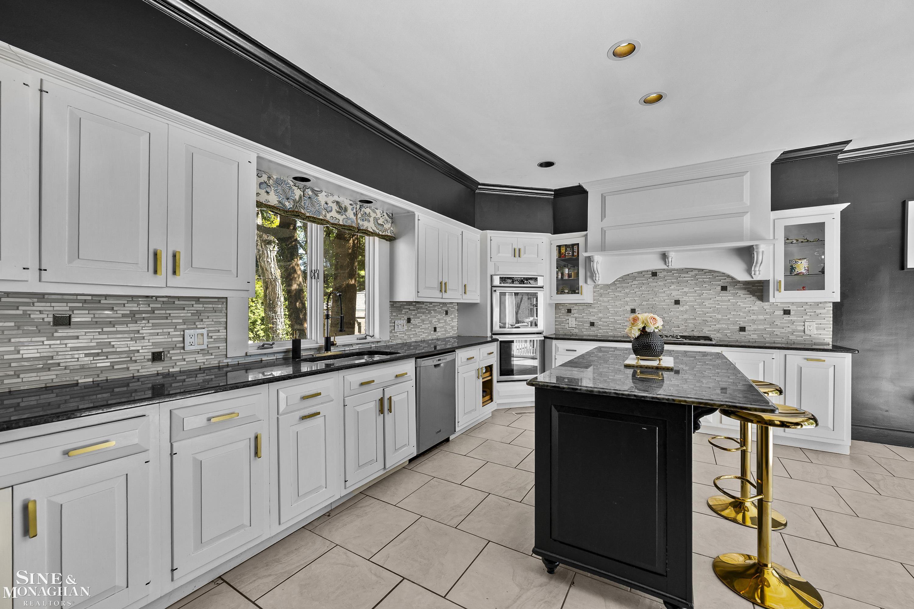 512 Washington Road Grosse Pointe, MI 48230 - Photo 25 of 83