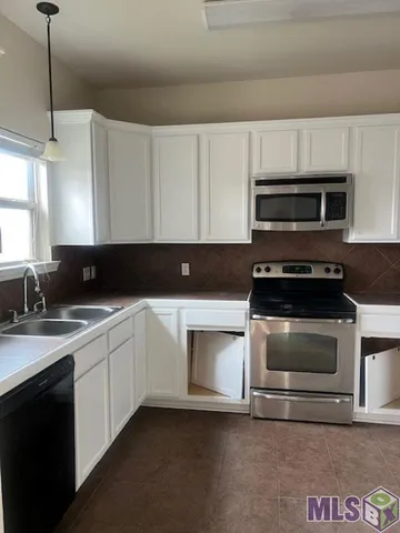 $1,779 | 17031 Jamestowne Drive, Prairieville, LA 70769