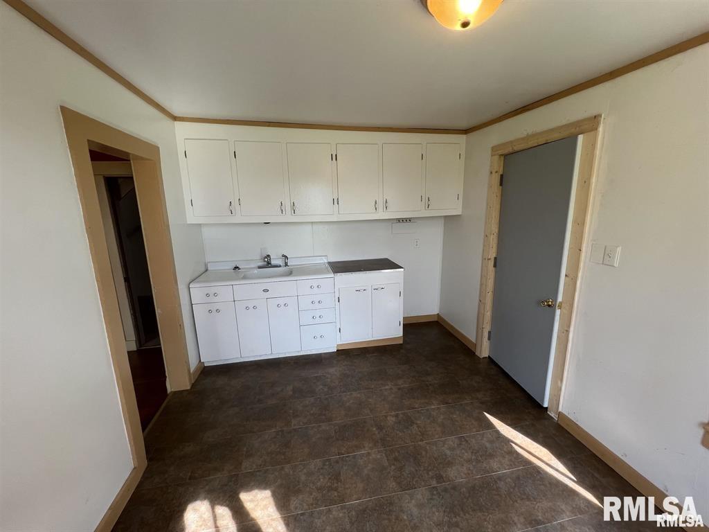 552 East Locust Street Canton, IL 61520 - Photo 6 of 10