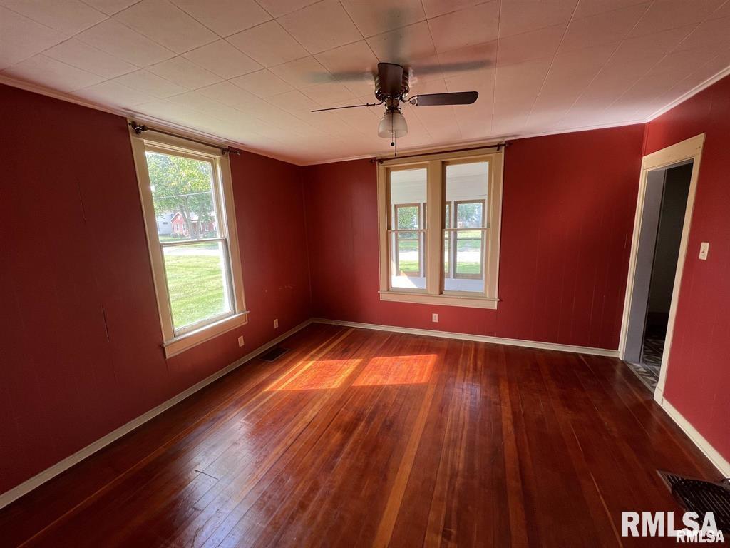 552 East Locust Street Canton, IL 61520 - Photo 7 of 10