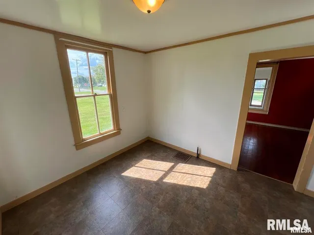 $64,900 | 552 East Locust Street, Canton, IL 61520