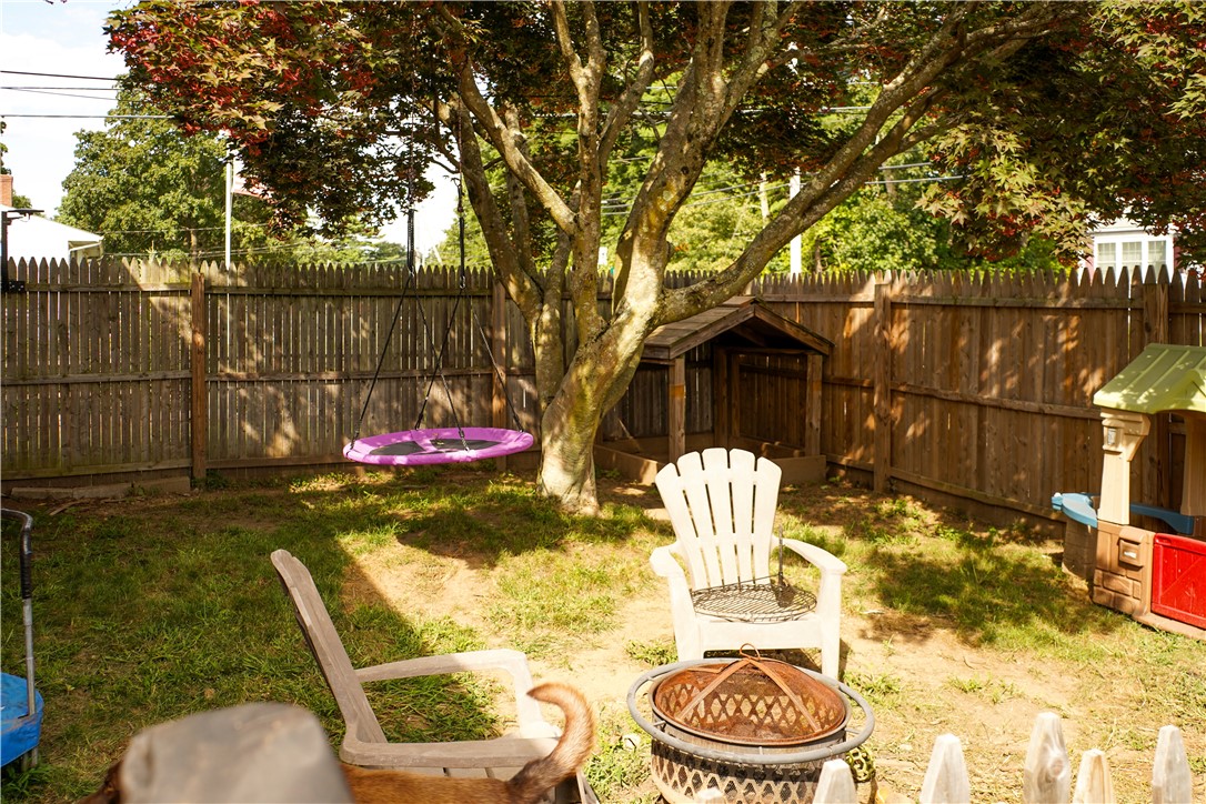 2 Lorraine Avenue Coventry, RI 02816 - Photo 4 of 18