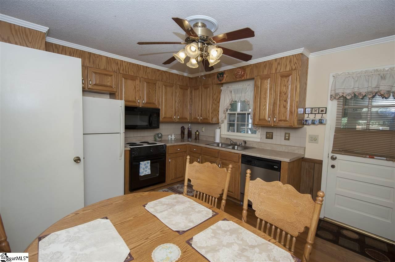 904 Standing Springs Road Greenville, SC 29605 - Photo 8 of 35 Gallery Image 8