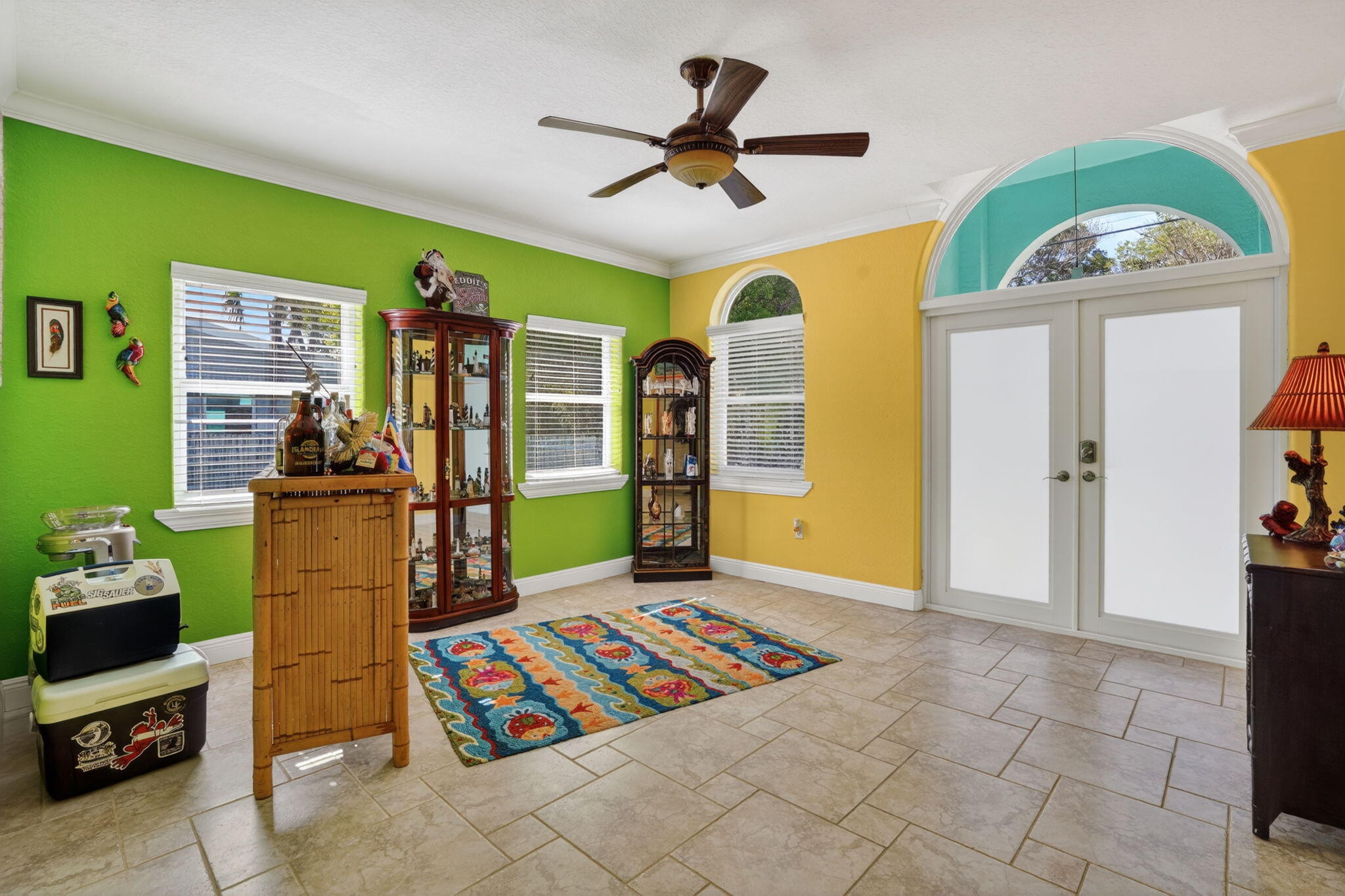 32 Andros Road Key Largo, FL 33037 - Photo 7 of 45 living room showing front door