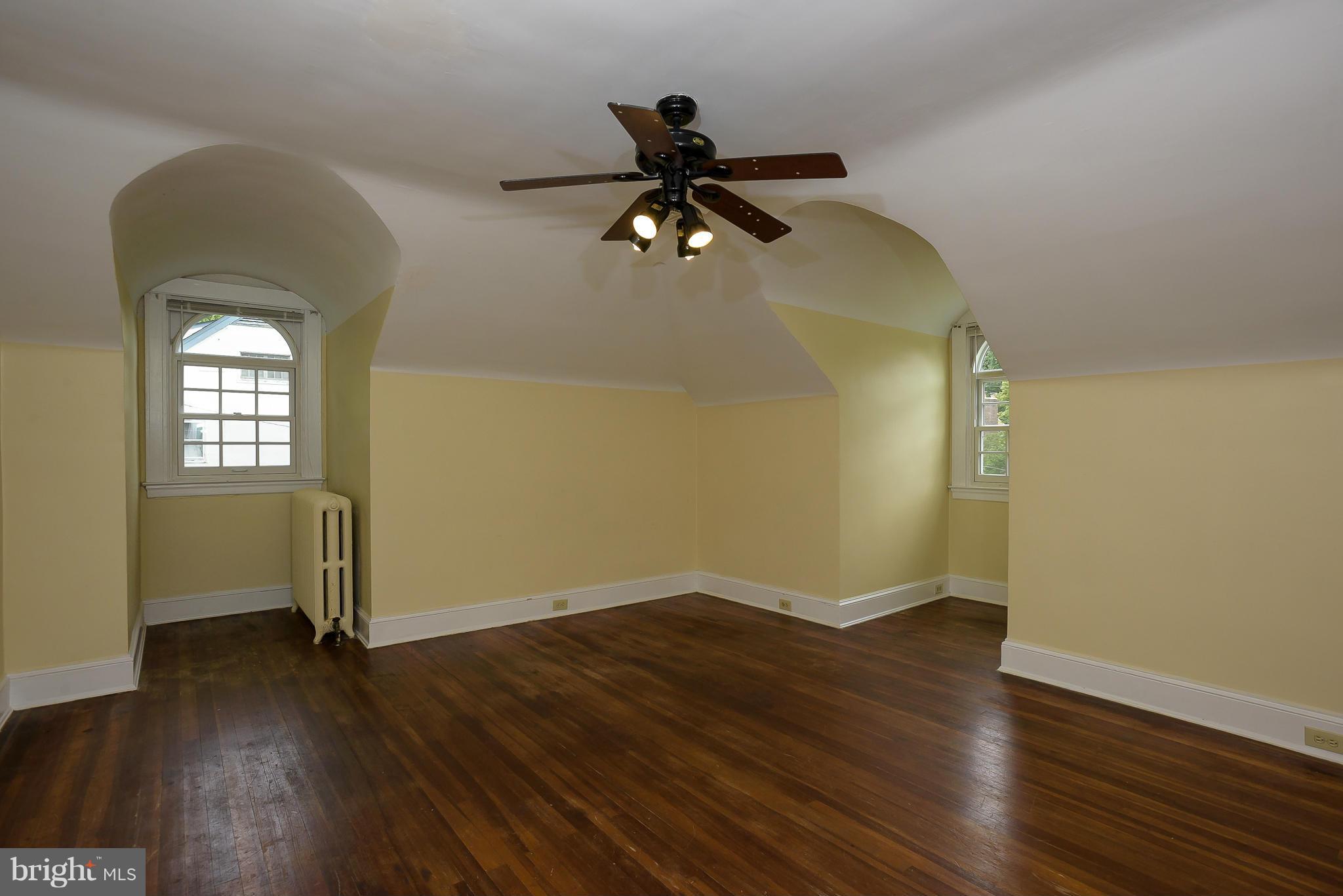 516 Stamford Road Baltimore, MD 21229 - Photo 24 of 30 Bedroom