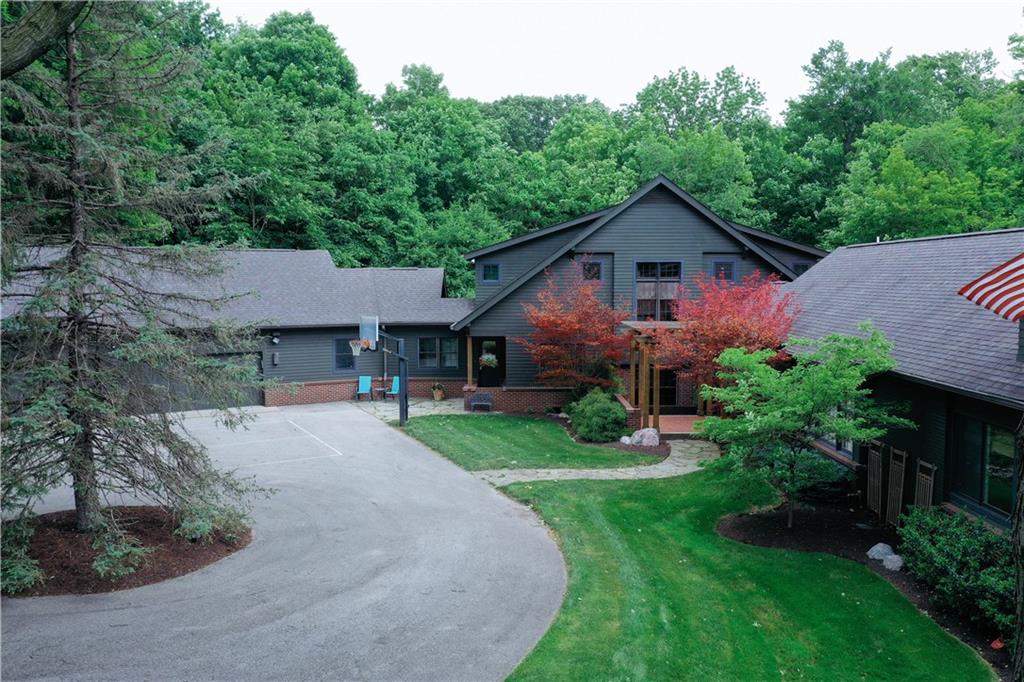 8217 Spring Mill Road Indianapolis, IN 46260 - Photo 6 of 9 Gallery Image 6