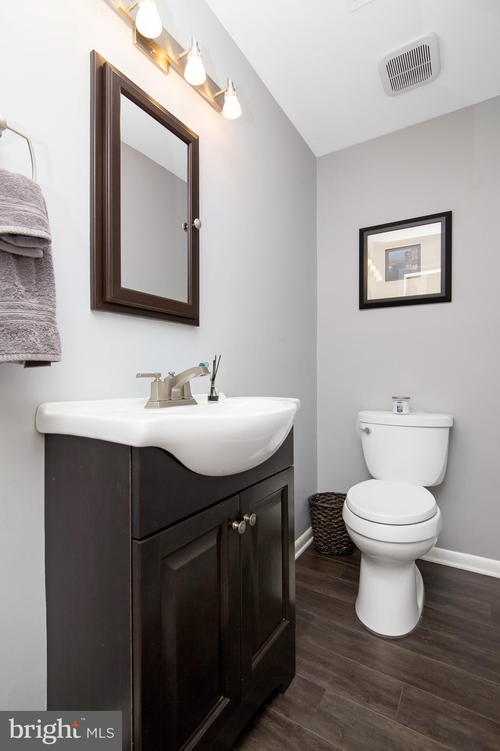 414 St David Drive Mount Laurel, NJ 08054 - Photo 15 of 34 Powder Room