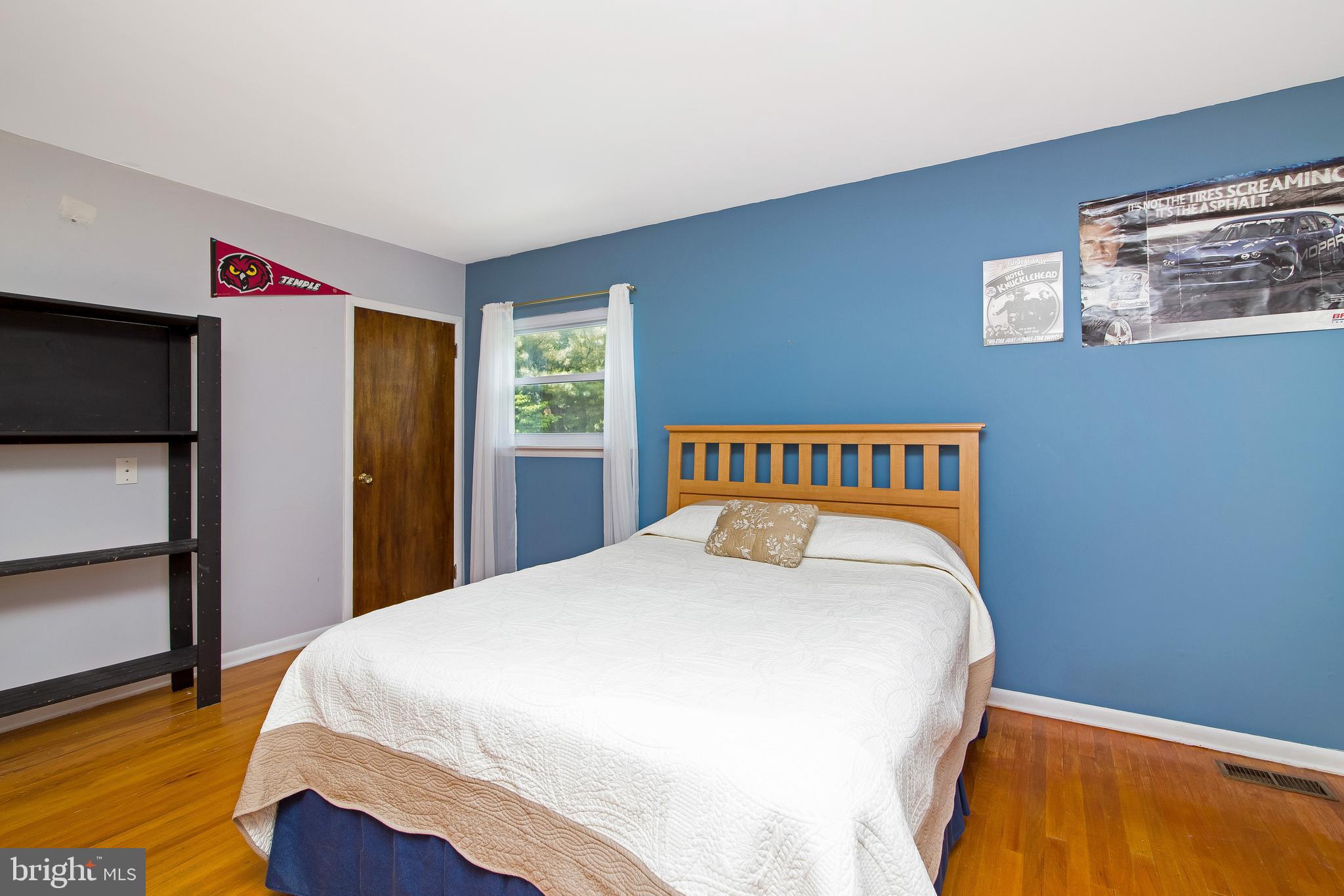 414 St David Drive Mount Laurel, NJ 08054 - Photo 29 of 34 4th BedRm & Walk In Closet