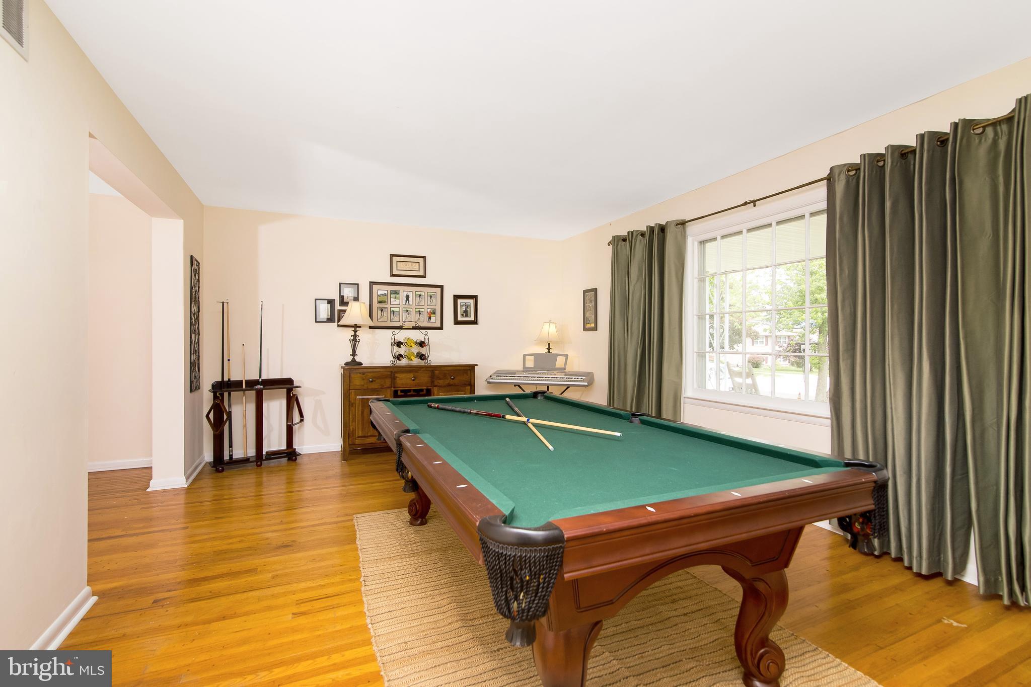 414 St David Drive Mount Laurel, NJ 08054 - Photo 4 of 34 Living Rm with optional Pool Table (Negotiable)