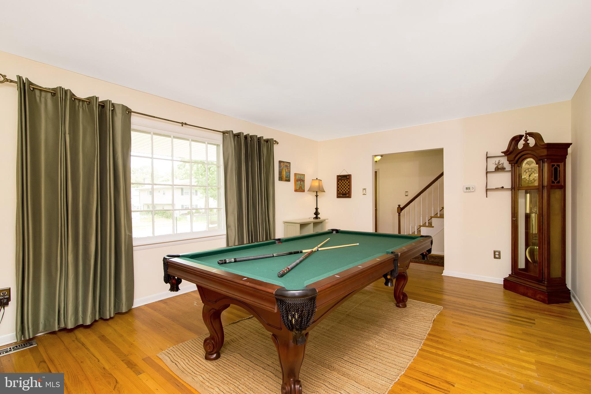 414 St David Drive Mount Laurel, NJ 08054 - Photo 5 of 34 Living Rm & Entrance to Hallway Foyer