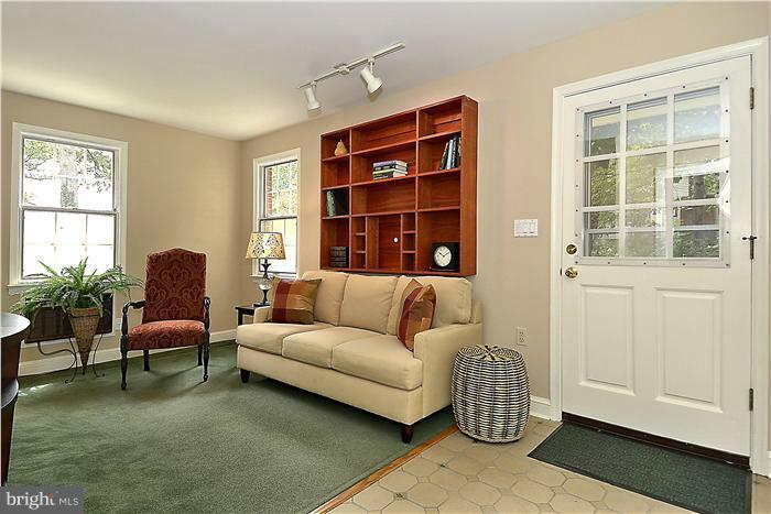 1912 Hanover Street Silver Spring, MD 20910 - Photo 9 of 29 a living room with furniture and windows