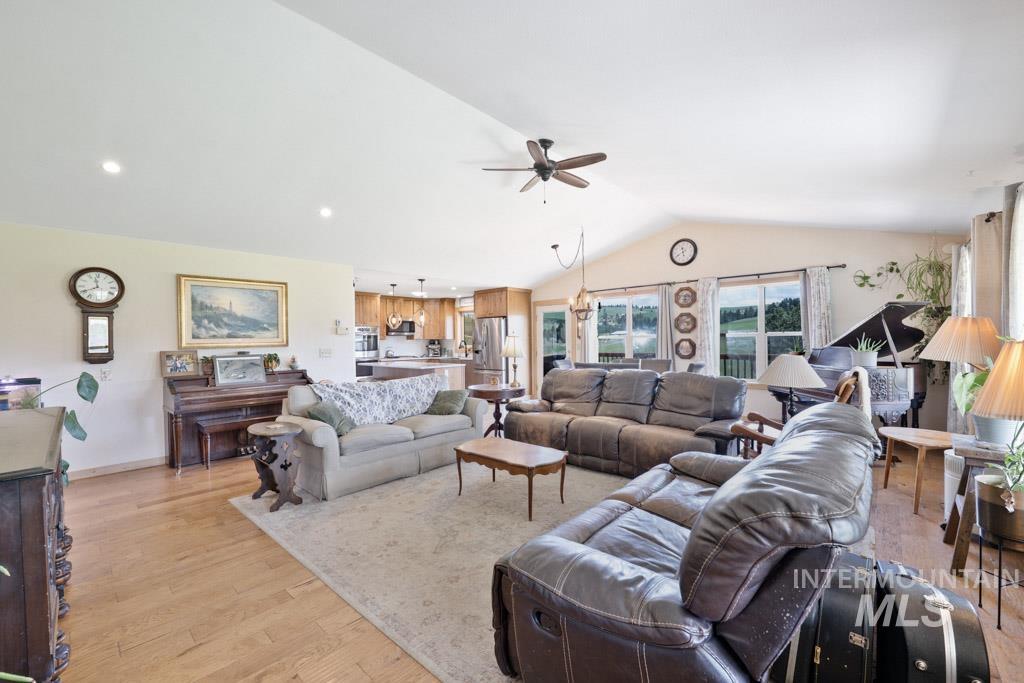 1011 Rothwell Road Viola, ID 83872 - Photo 5 of 45