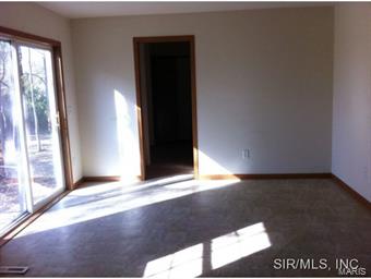 5180 Old Alton Road Granite City, IL 62040 - Photo 5 of 10 Gallery Image 5
