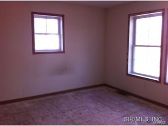 5180 Old Alton Road Granite City, IL 62040 - Photo 6 of 10 Gallery Image 6