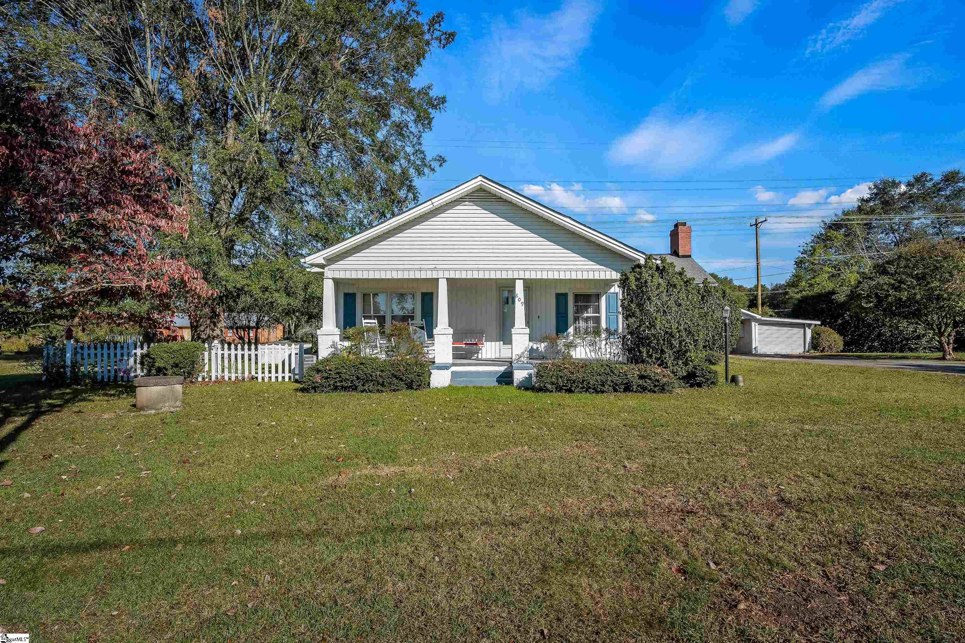 809 Blue Ridge Avenue Belton, SC 29627 - Photo 1 of 44 Gallery Image 1