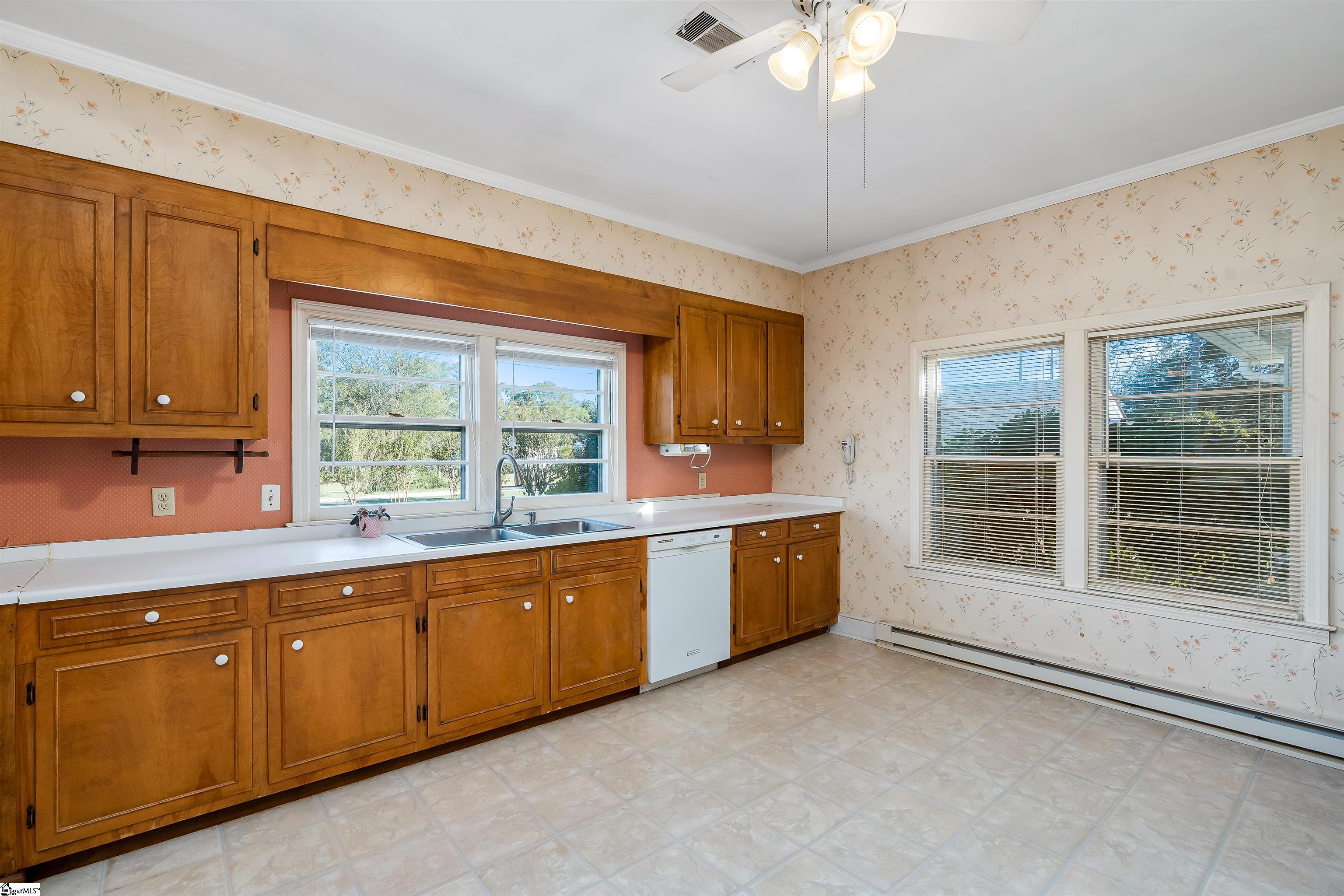 809 Blue Ridge Avenue Belton, SC 29627 - Photo 14 of 44 Gallery Image 14