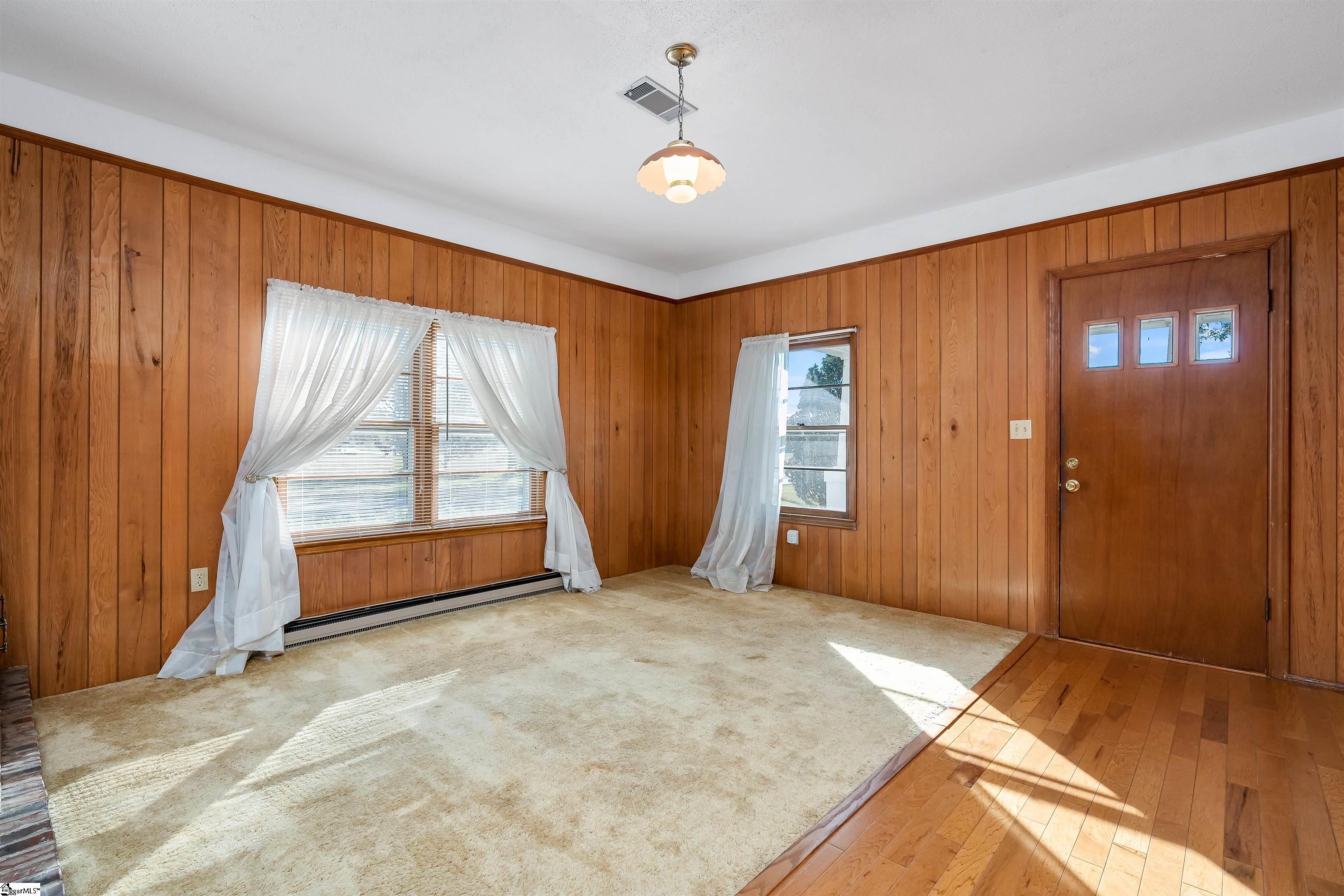 809 Blue Ridge Avenue Belton, SC 29627 - Photo 6 of 44 Gallery Image 6