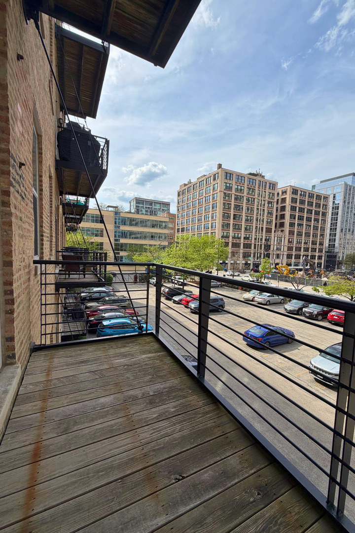 417 South Jefferson Street, Unit 208B Chicago, IL 60607 - Photo 21 of 23