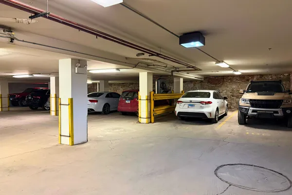 $3,400 | 417 South Jefferson Street, Unit 208B, Chicago, IL 60607