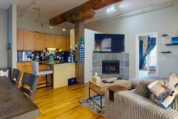$3,400 | 417 South Jefferson Street, Unit 208B, Chicago, IL 60607