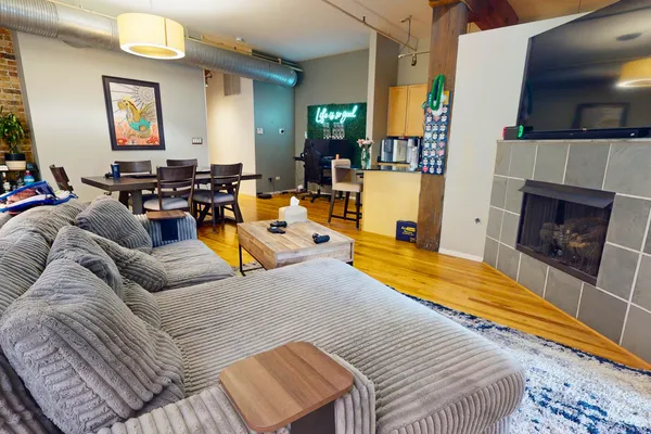 $3,400 | 417 South Jefferson Street, Unit 208B, Chicago, IL 60607