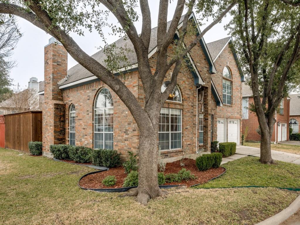 445 Moonlight Way Irving, TX 75063 - Photo 2 of 28
