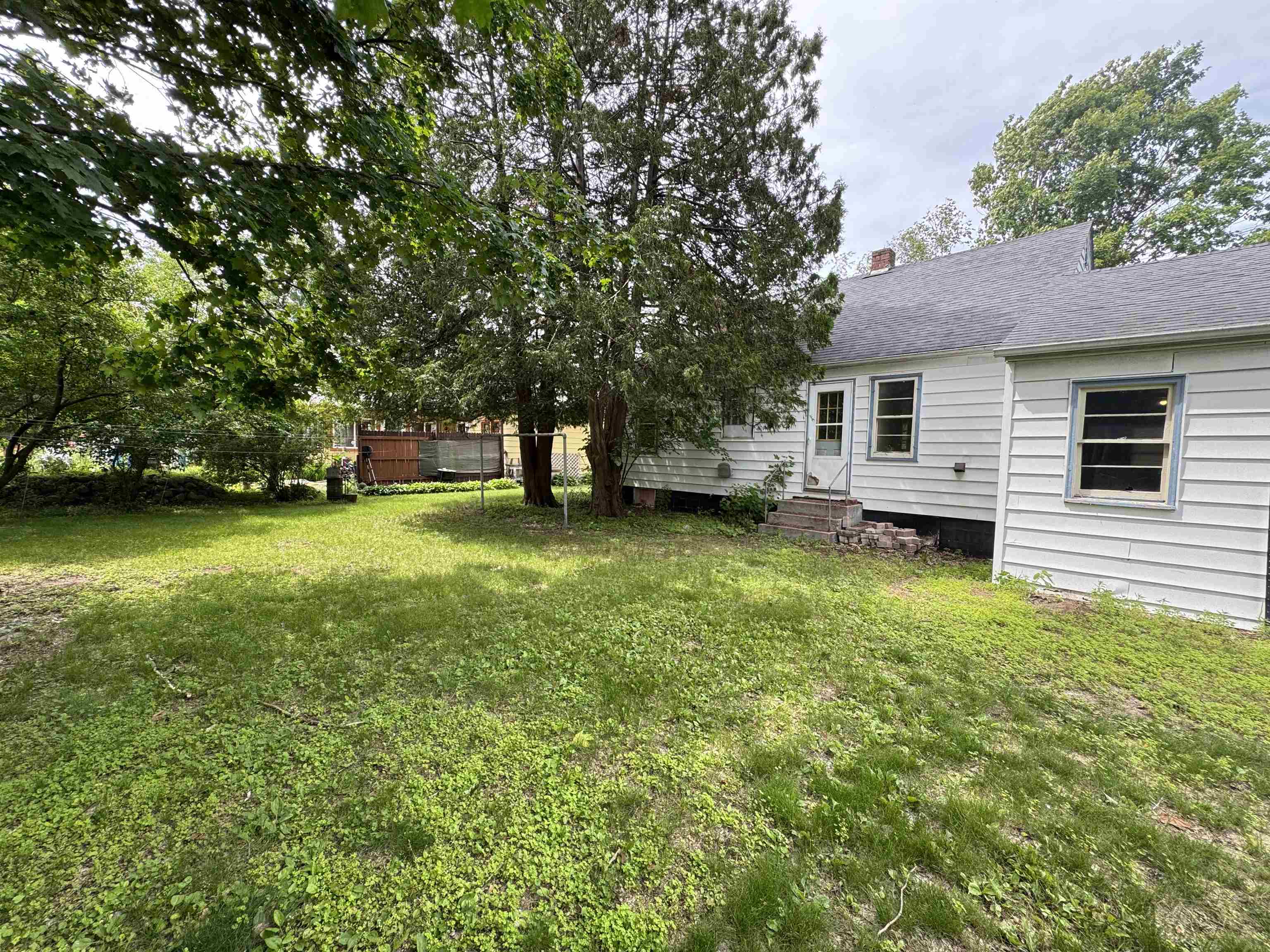 720 East Fulton Street Waupaca, WI 54981 - Photo 22 of 24