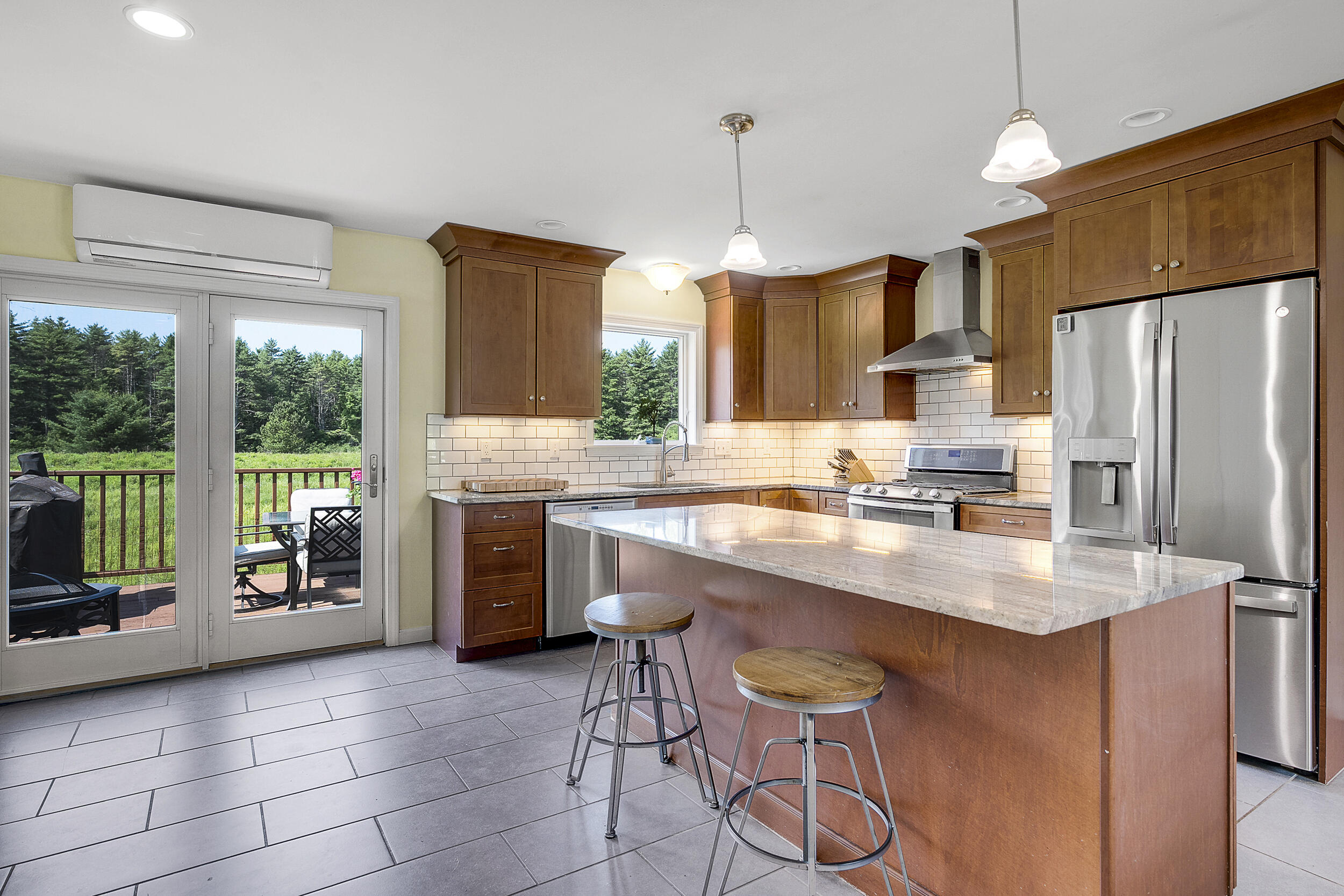 48 Range Road Cumberland, ME 04021 - Photo 5 of 42 8_48range-3