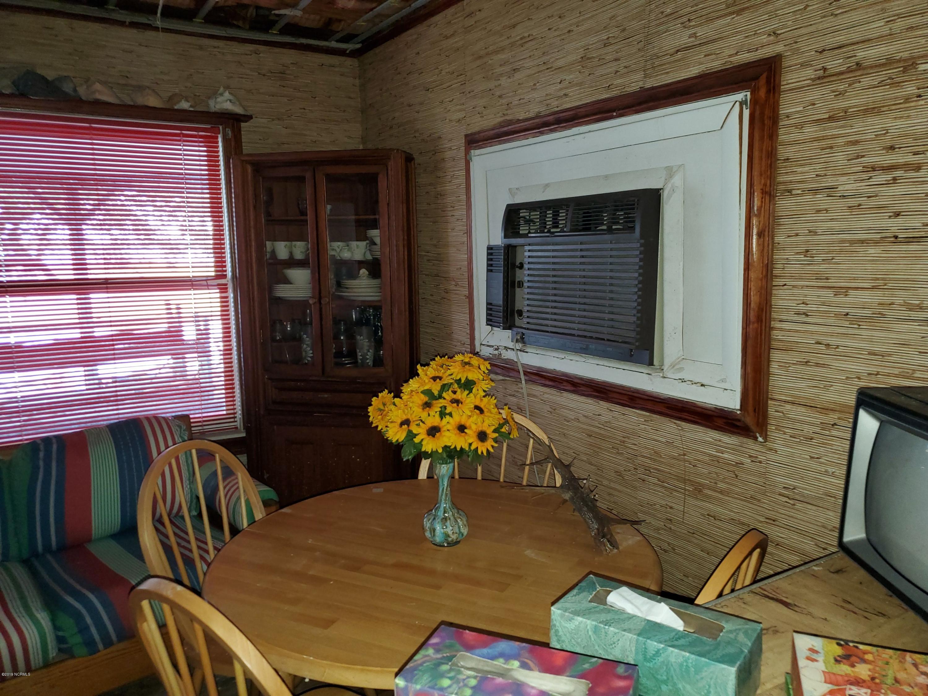 554 Little Kinston Road Surf City, NC 28445 - Photo 6 of 24 20190725_182358