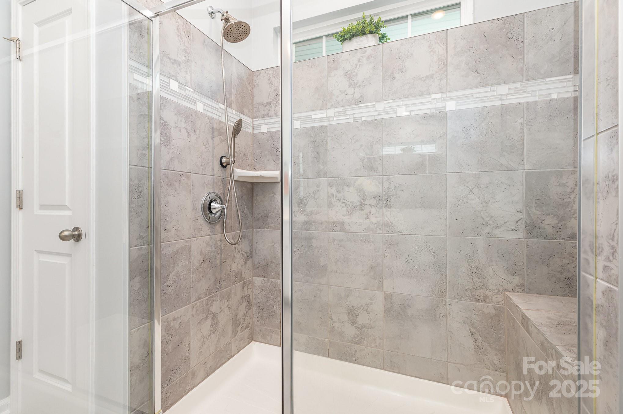 1659 Loggerhead Drive Lancaster, SC 29720 - Photo 11 of 29 a bathroom with a bathtub