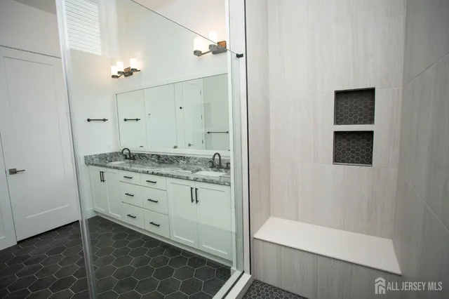 $4,995 | 7 Cole Place, Cranbury, NJ 08512