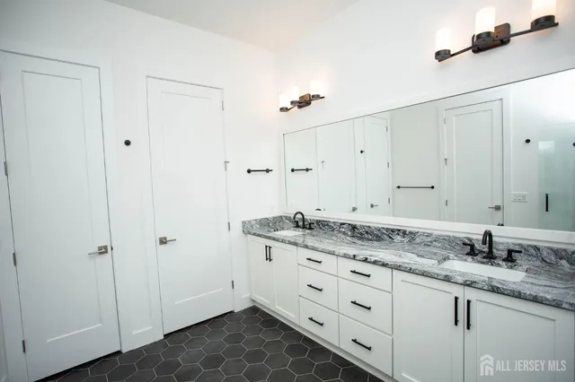 $4,995 | 7 Cole Place, Cranbury, NJ 08512