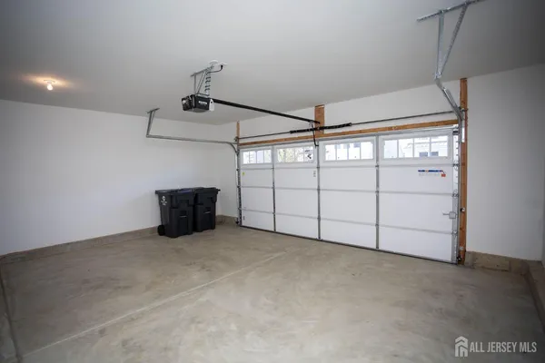 $4,995 | 7 Cole Place, Cranbury, NJ 08512