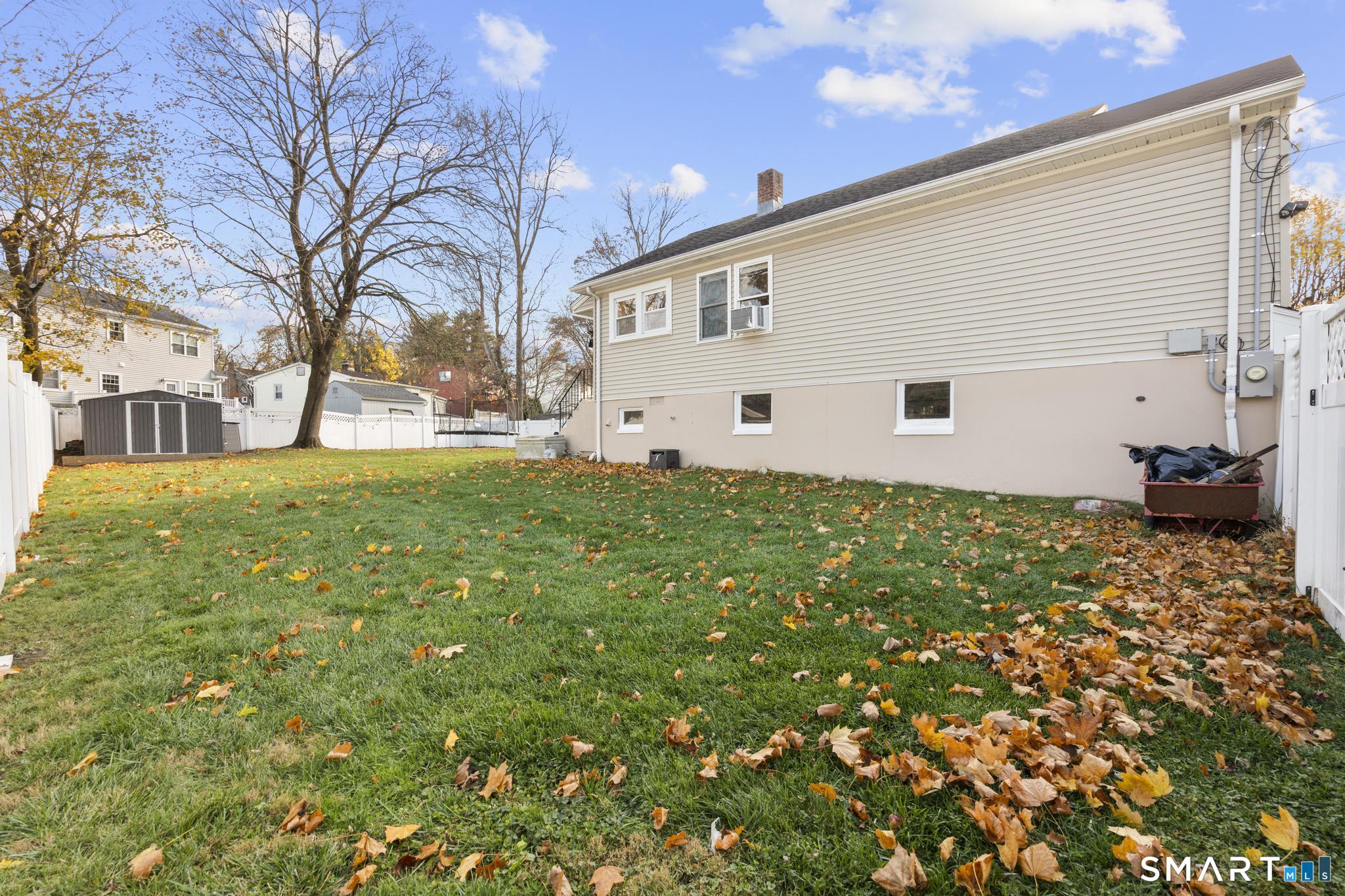 19 Barmore Drive East Stamford, CT 06905 - Photo 18 of 22