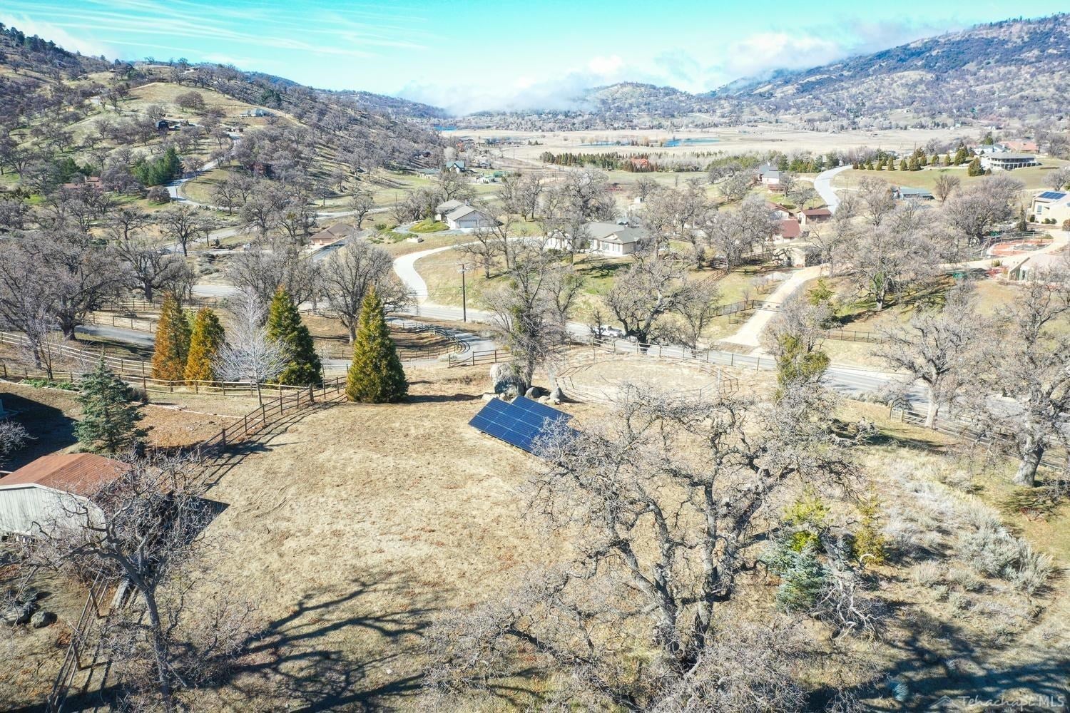 28250 Cumberland Road Tehachapi, CA 93561 - Photo 6 of 68 Gallery Image 6
