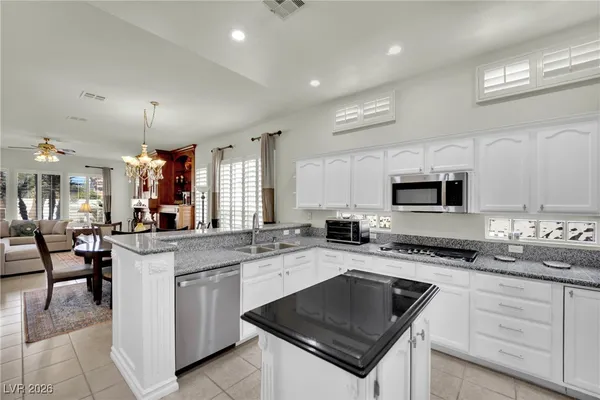 $3,583 | 8012 Gothic Avenue, Las Vegas, NV 89117