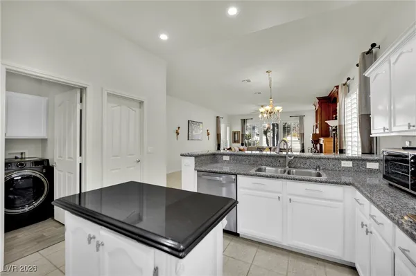 $3,583 | 8012 Gothic Avenue, Las Vegas, NV 89117