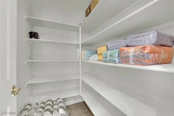 $3,583 | 8012 Gothic Avenue, Las Vegas, NV 89117