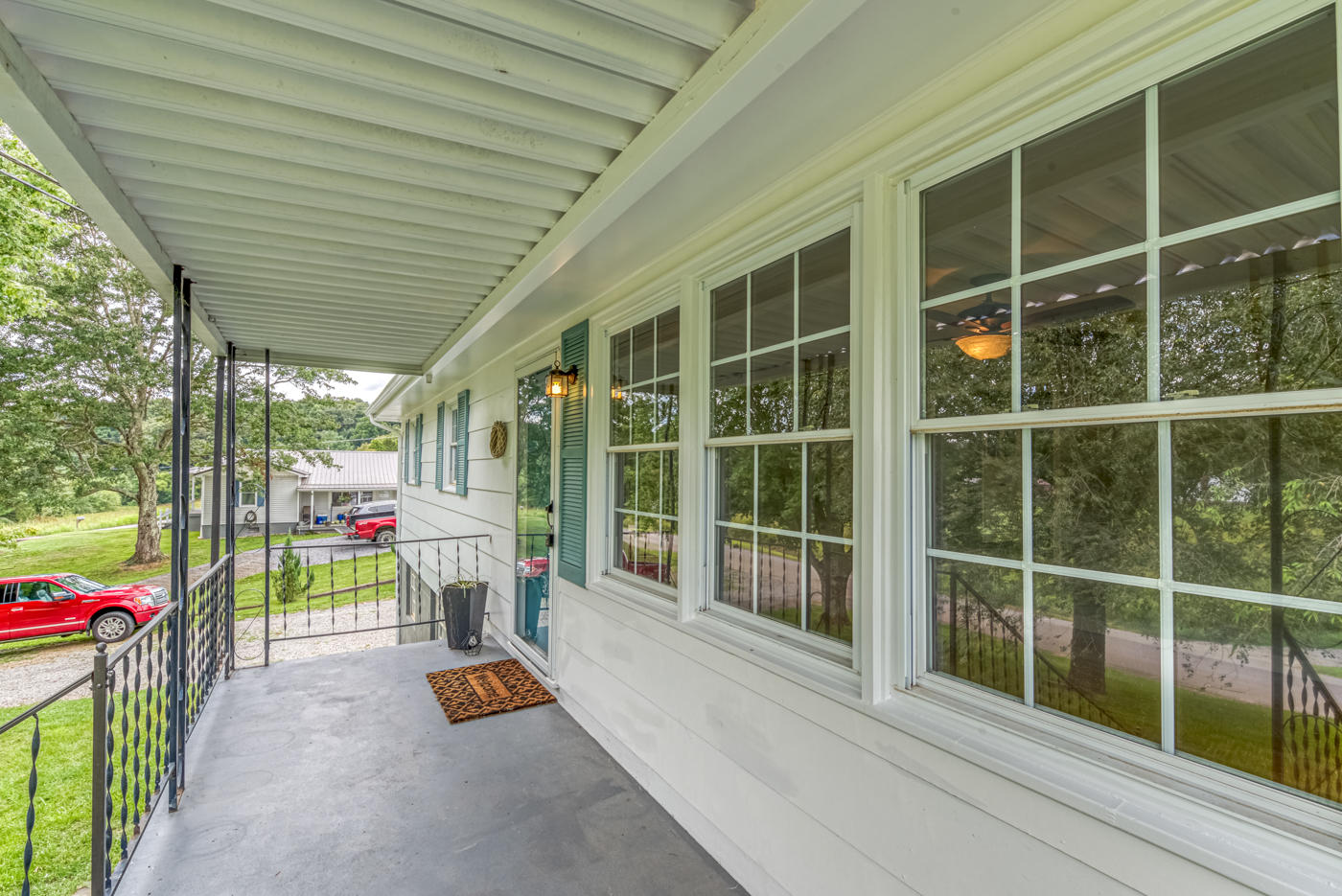 495 Amity Road Greeneville, TN 37743 - Photo 8 of 40 _1519711_23